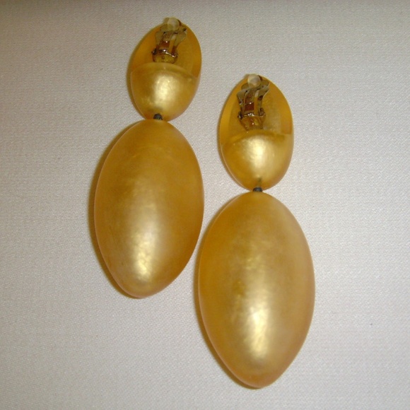 MONIES Frosted Lucite Over Gold Foil Dangle Clip-On Earrings - Picture 11 of 15